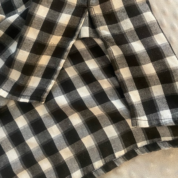 Easel size small quarter button tunic - Picture 5 of 7